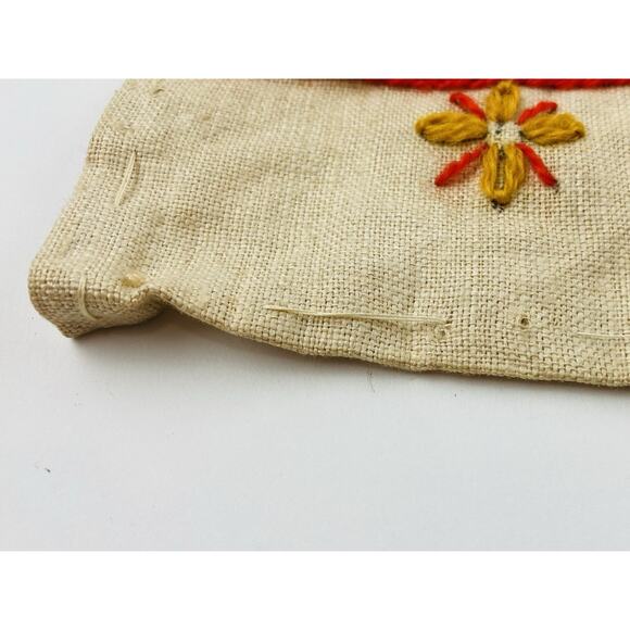 ‘70s Holly Hobbie Embroidery Crewel Bonnet Sitting Pretty Needle point Not Frame - Picture 8 of 8